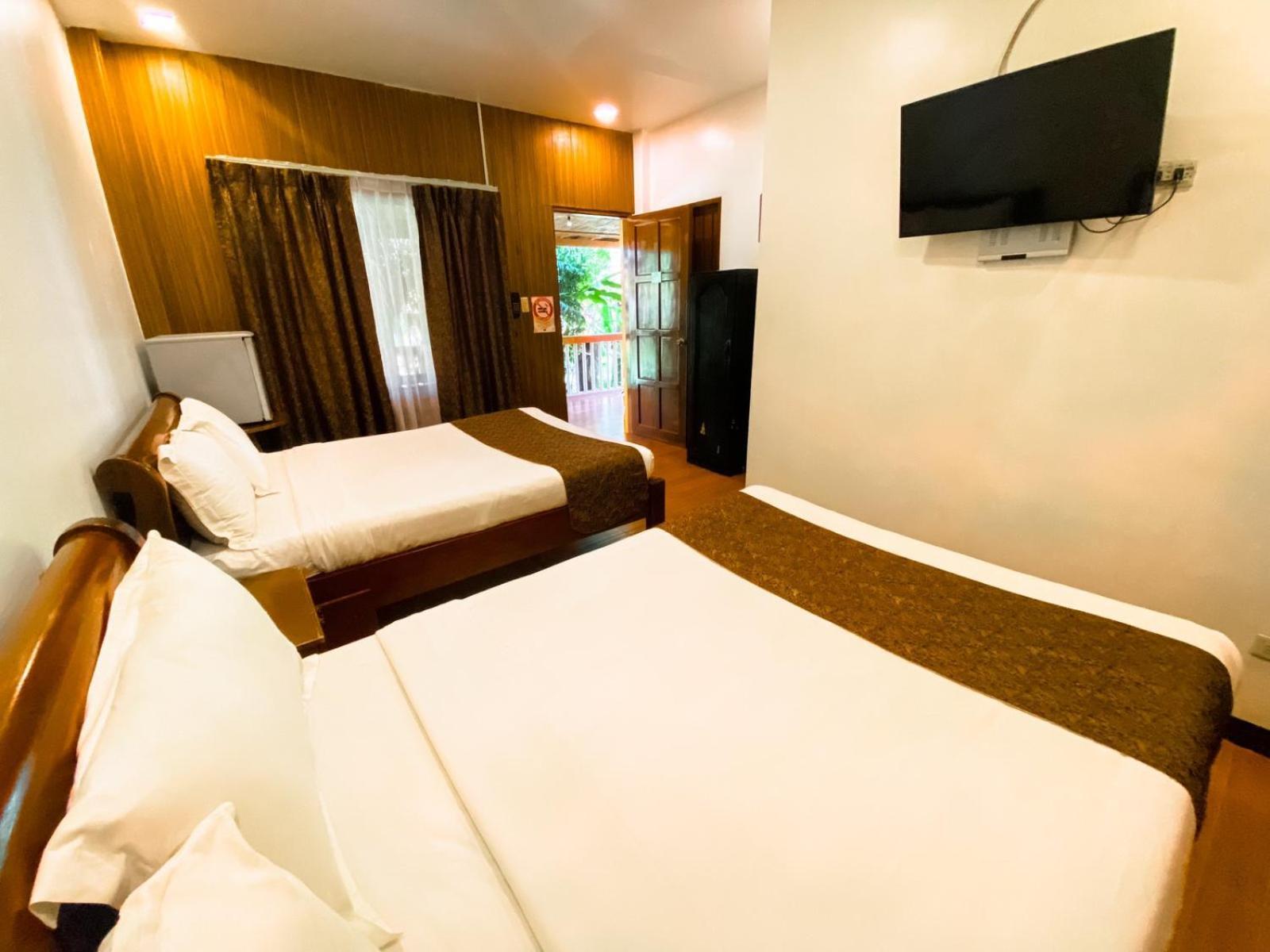 Hortz Hotels And Resorts タガイタイ エクステリア 写真