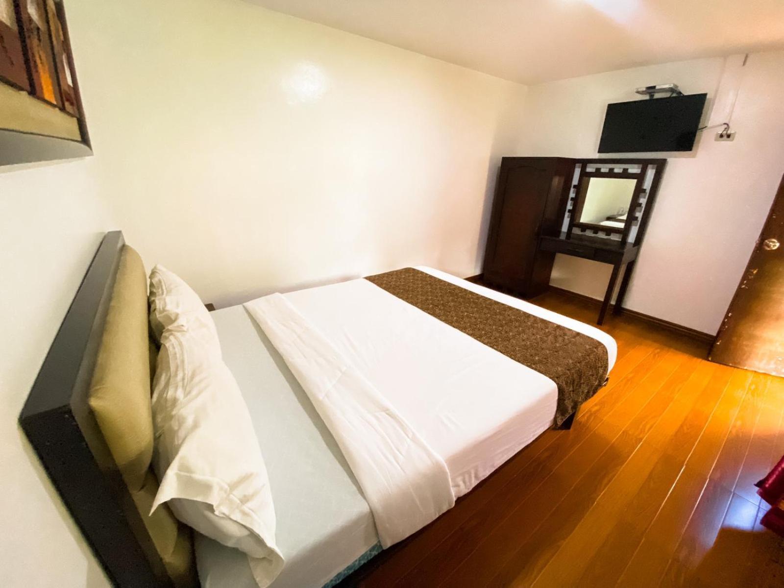 Hortz Hotels And Resorts タガイタイ エクステリア 写真