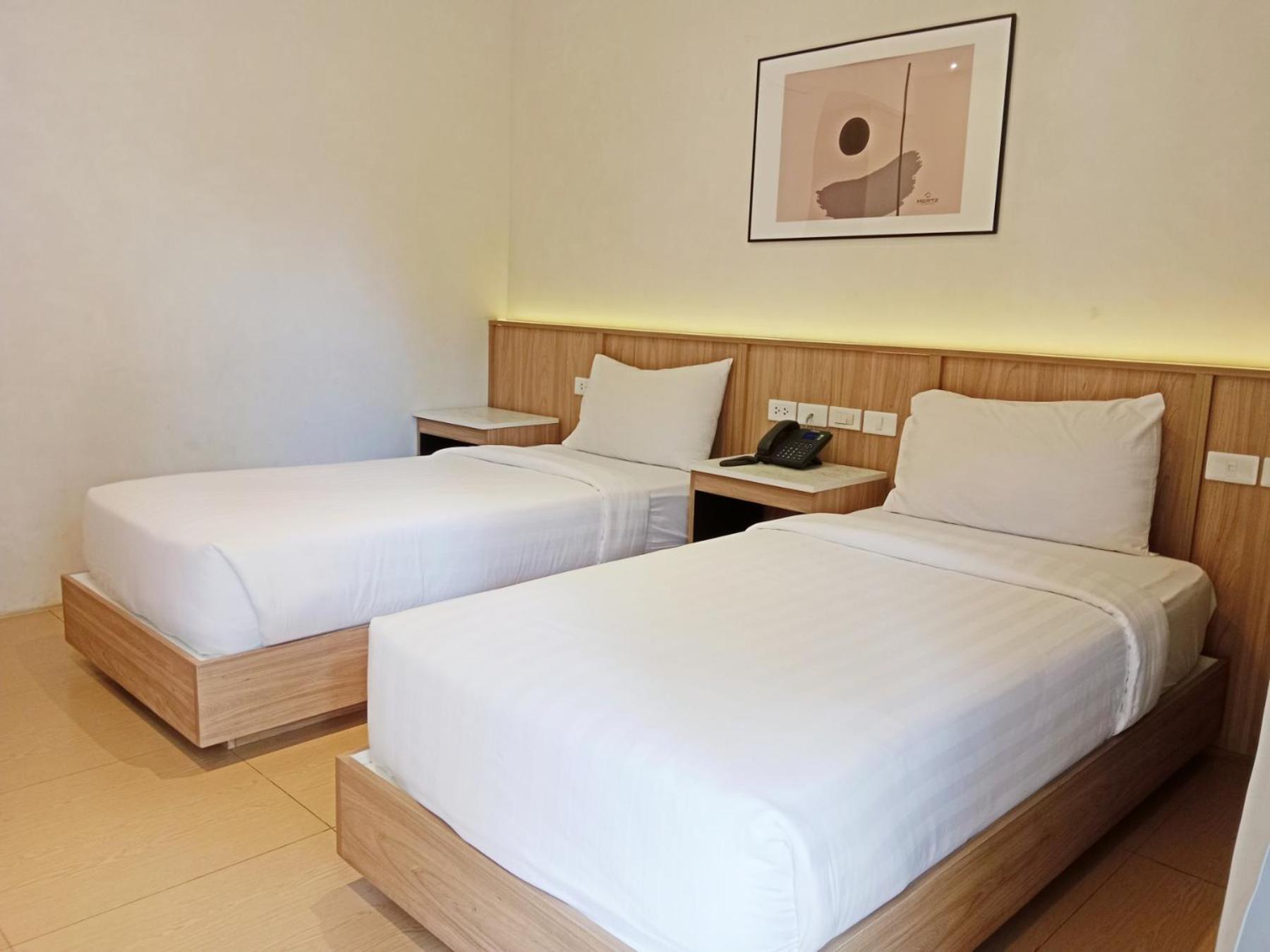 Hortz Hotels And Resorts タガイタイ エクステリア 写真